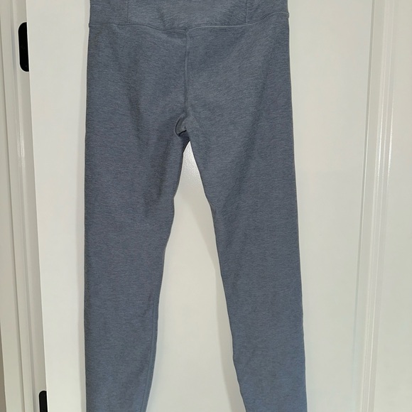 NEW Vuori Women’s Clean Elevation Legging - Picture 6 of 9